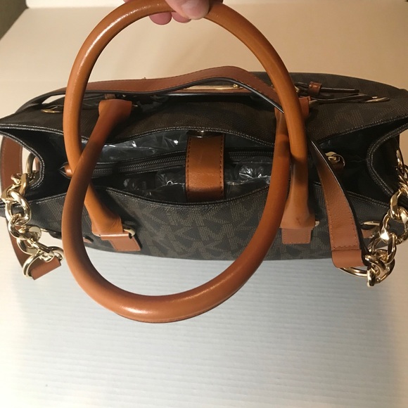 Michael Kors Nouveau Hamilton Large Bags - Picture 9 of 16